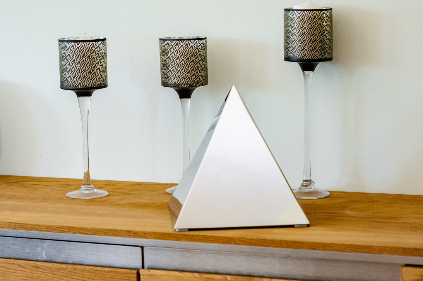 Stainless Steel Polished Pyramid Urn for ashes ADULT